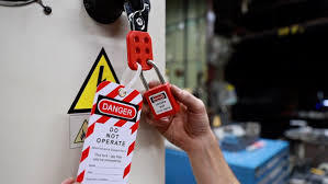 Lock-out tag-out vergrendeling met waarschuwingslabel